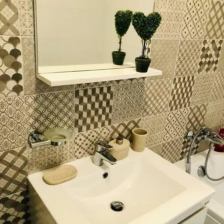Modern And New Flat In A New Building Vivalia V4-5 * Timisoara